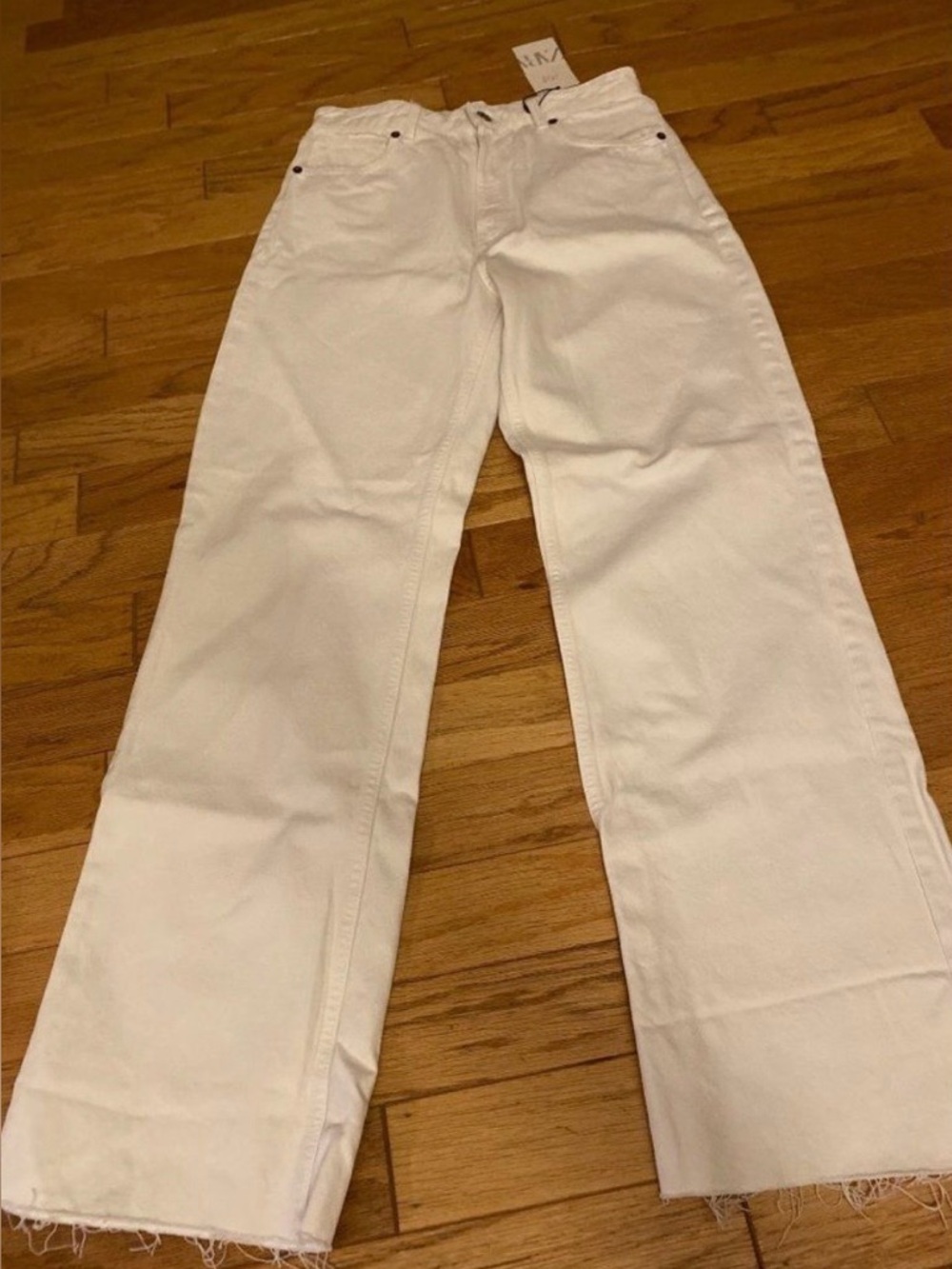 Zara, women’s white cotton high rise straight let frayed hem jeans size 10